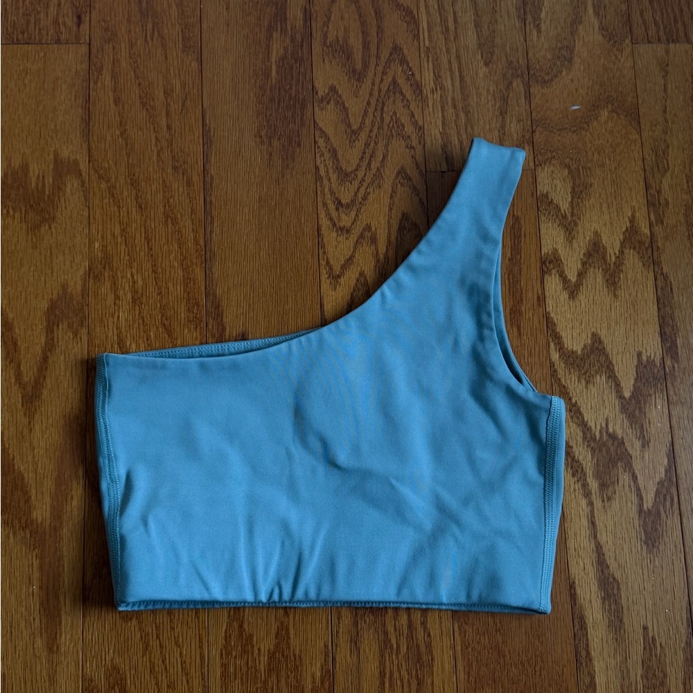 GIRLFRIEND COLLECTIVE TOP